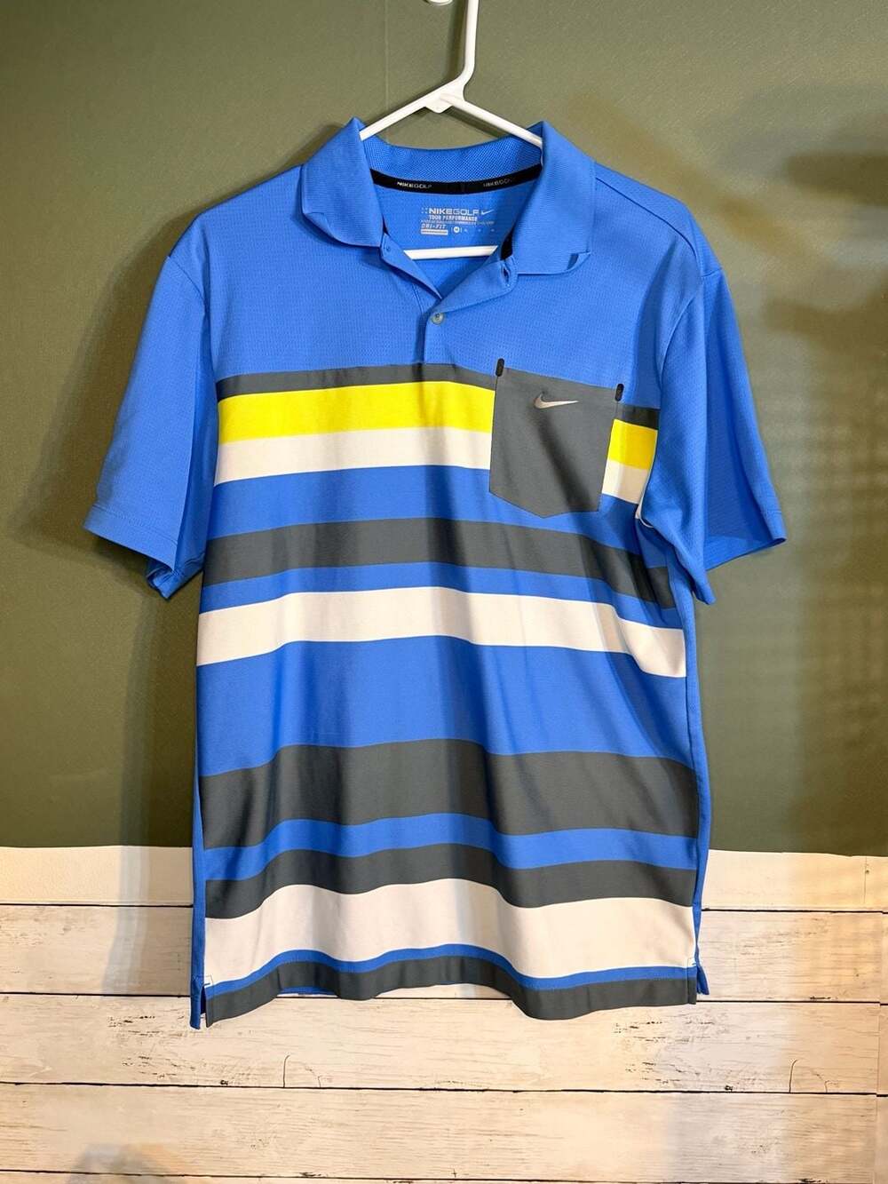 Nike Golf Tour Polo Men’s Medium Performance Dri-FIT Striped Shirt with Pocket